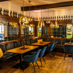 Die Innenansicht des Elia Restaurants in Marktoberdorf.