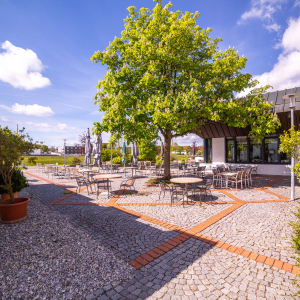 Die Außenansicht des Modeons in Marktoberdorf.