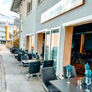 Die Außenansicht des Namaste in Marktoberdorf.